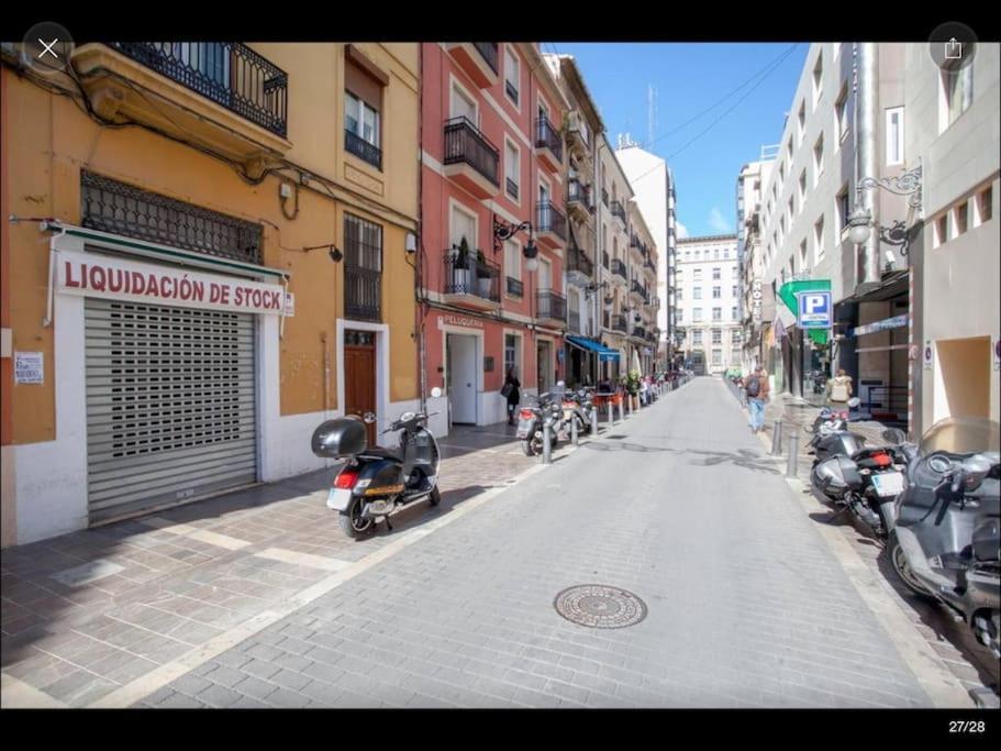 Ttdssa Cervantes Street - Parking In Valencia Midtown Valência Exterior foto