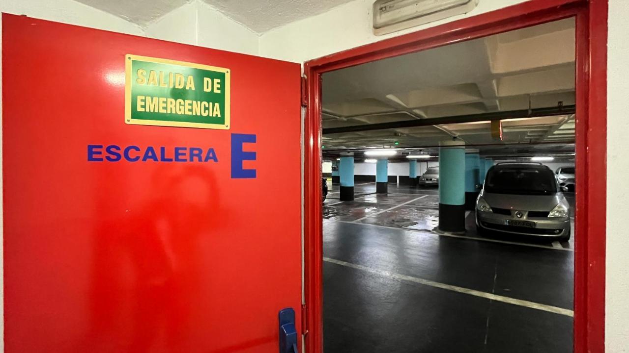 Ttdssa Cervantes Street - Parking In Valencia Midtown Valência Exterior foto